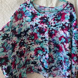 Multicolored blue, black and pink shirt size 1X, short sleeve